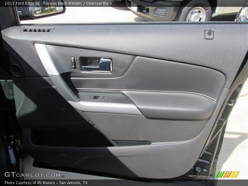 Tuxedo Black Metallic / Charcoal Black 2013 Ford Edge SE