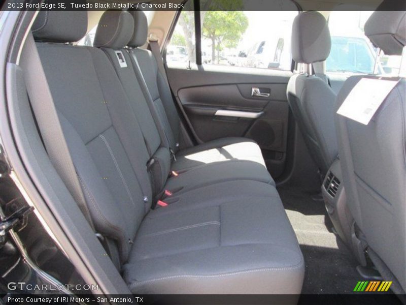 Tuxedo Black Metallic / Charcoal Black 2013 Ford Edge SE