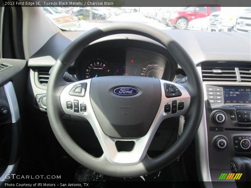 Tuxedo Black Metallic / Charcoal Black 2013 Ford Edge SE