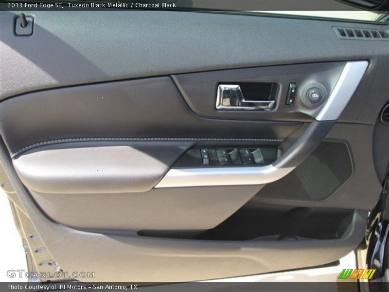 Tuxedo Black Metallic / Charcoal Black 2013 Ford Edge SE