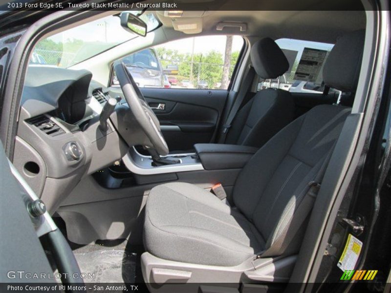 Tuxedo Black Metallic / Charcoal Black 2013 Ford Edge SE