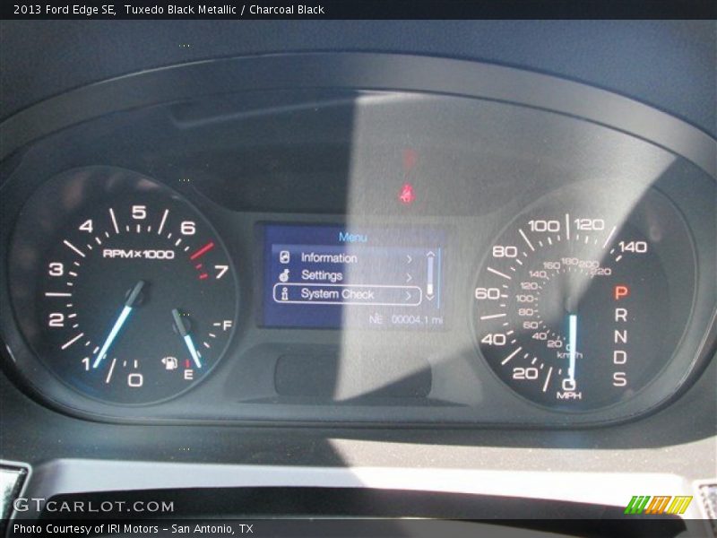 Tuxedo Black Metallic / Charcoal Black 2013 Ford Edge SE
