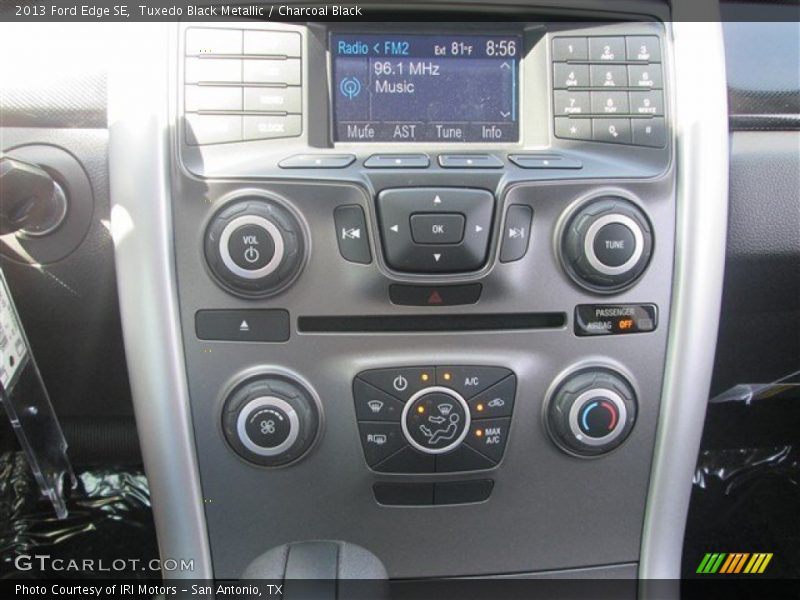 Tuxedo Black Metallic / Charcoal Black 2013 Ford Edge SE