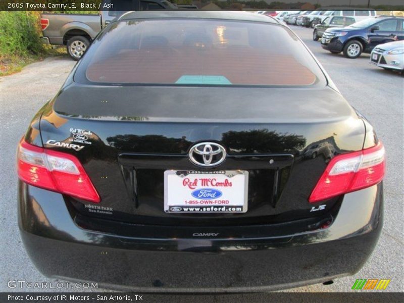 Black / Ash 2009 Toyota Camry LE