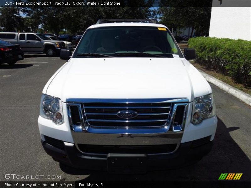 Oxford White / Light Stone 2007 Ford Explorer Sport Trac XLT