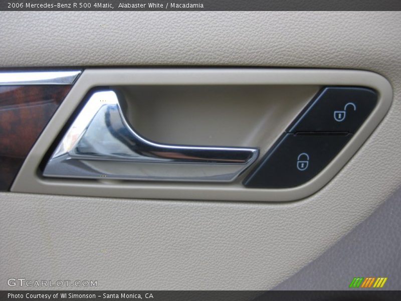 Alabaster White / Macadamia 2006 Mercedes-Benz R 500 4Matic