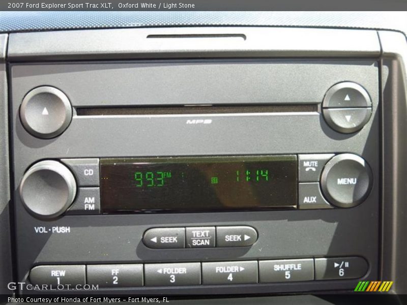 Oxford White / Light Stone 2007 Ford Explorer Sport Trac XLT