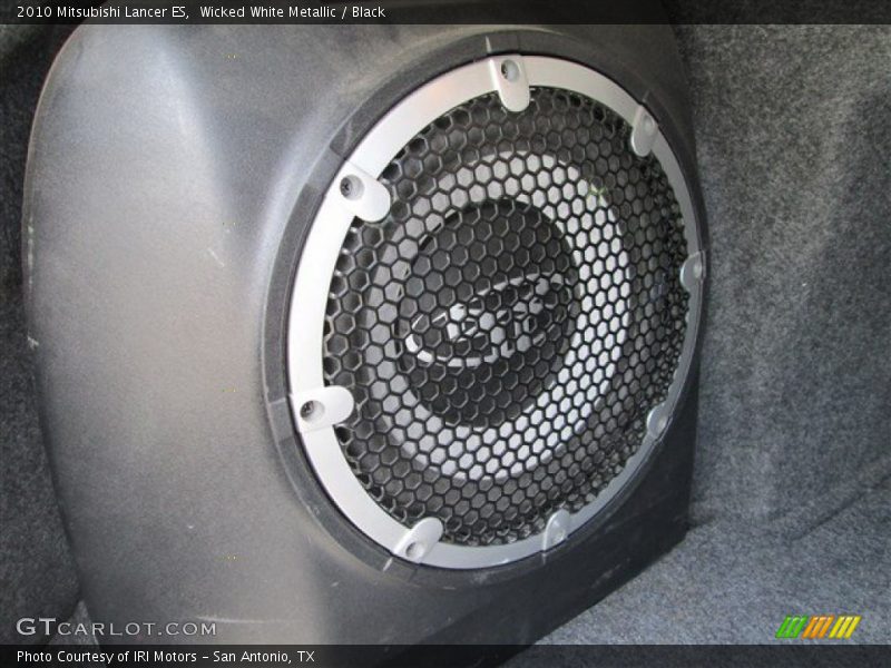 Wicked White Metallic / Black 2010 Mitsubishi Lancer ES