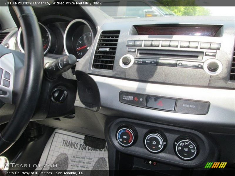 Wicked White Metallic / Black 2010 Mitsubishi Lancer ES