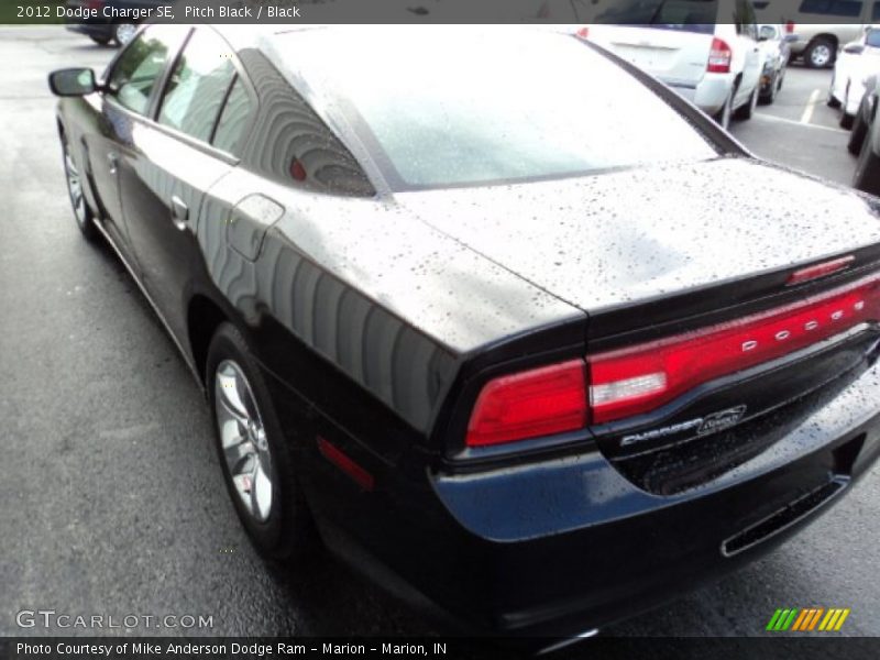 Pitch Black / Black 2012 Dodge Charger SE