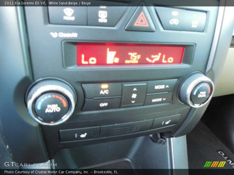 White Sand Beige / Beige 2011 Kia Sorento EX V6