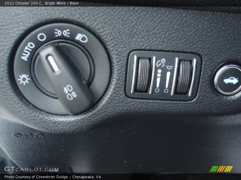 Bright White / Black 2012 Chrysler 300 C