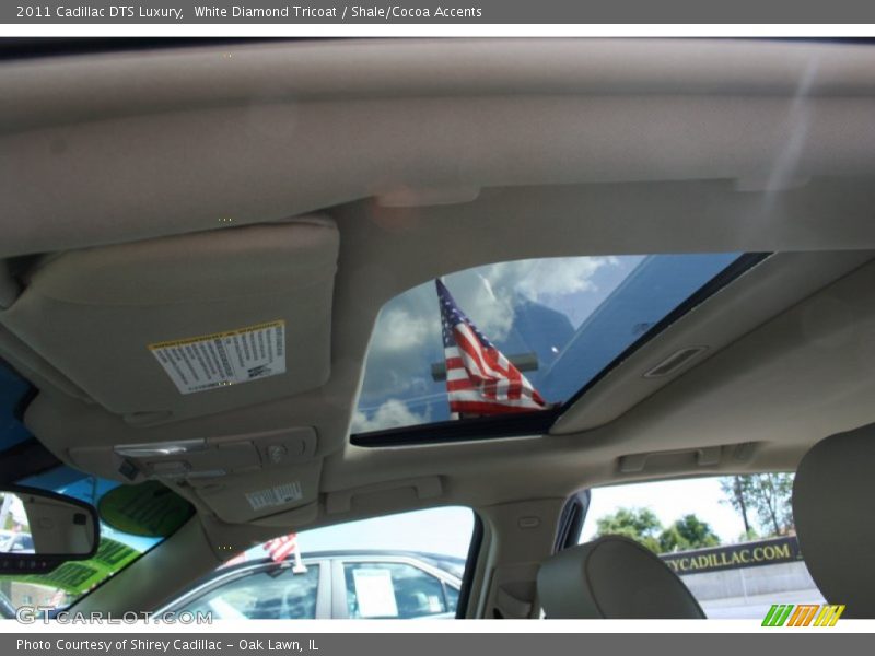 White Diamond Tricoat / Shale/Cocoa Accents 2011 Cadillac DTS Luxury