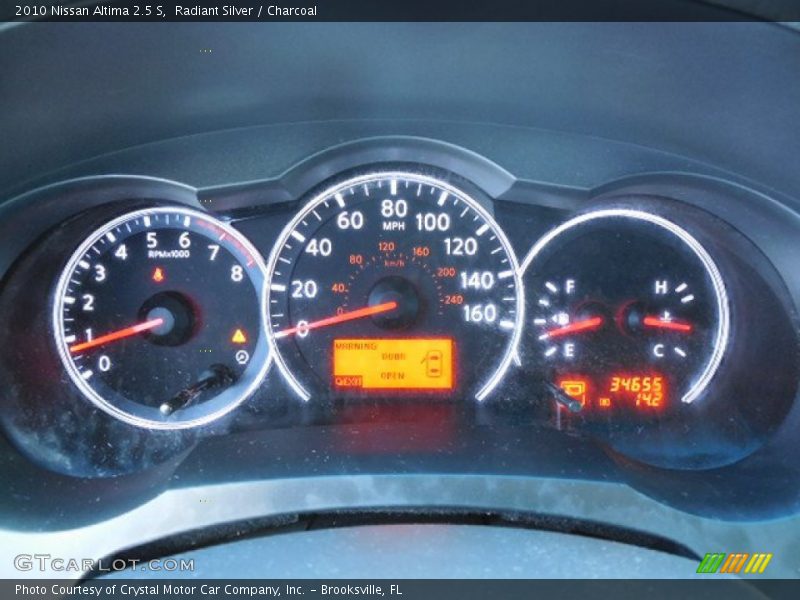 Radiant Silver / Charcoal 2010 Nissan Altima 2.5 S