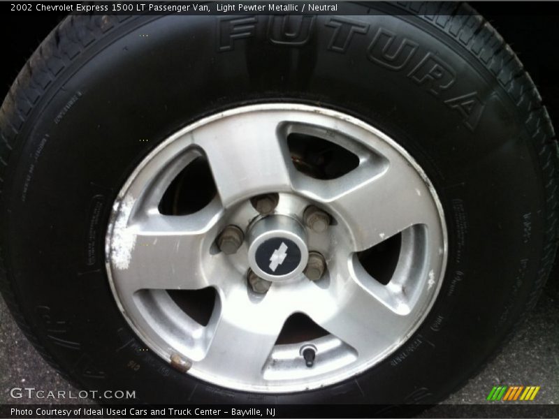  2002 Express 1500 LT Passenger Van Wheel