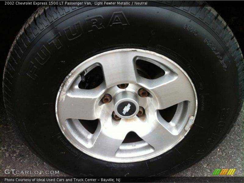  2002 Express 1500 LT Passenger Van Wheel