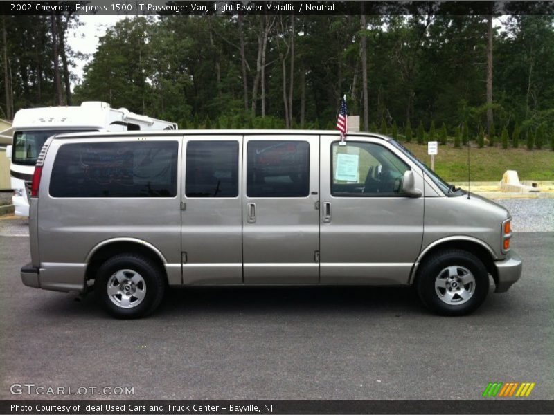 Light Pewter Metallic / Neutral 2002 Chevrolet Express 1500 LT Passenger Van