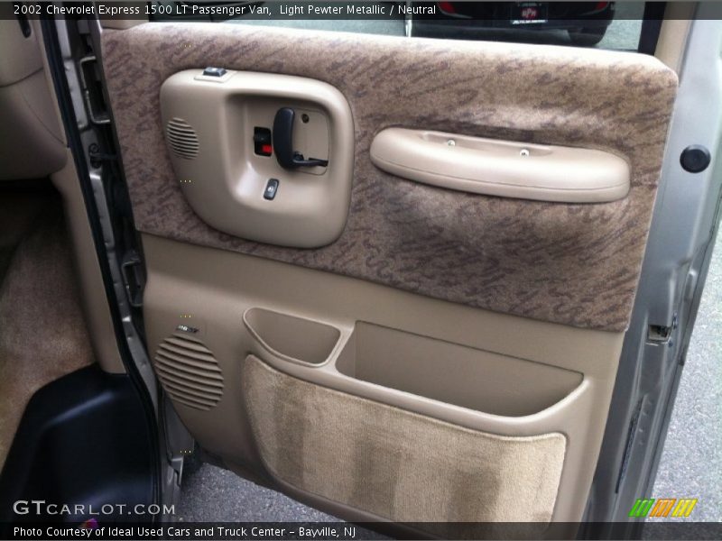 Light Pewter Metallic / Neutral 2002 Chevrolet Express 1500 LT Passenger Van