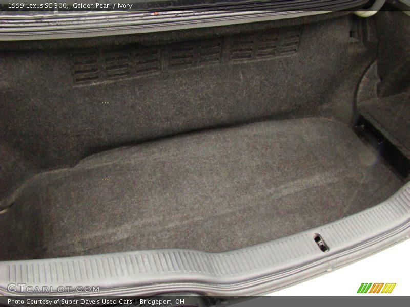 Golden Pearl / Ivory 1999 Lexus SC 300