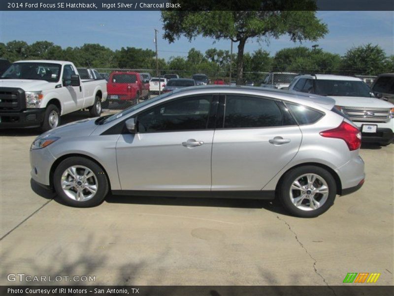 Ingot Silver / Charcoal Black 2014 Ford Focus SE Hatchback