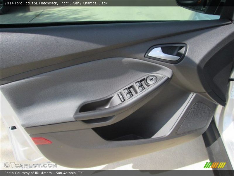 Ingot Silver / Charcoal Black 2014 Ford Focus SE Hatchback