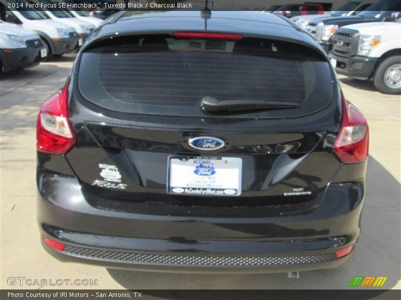 Tuxedo Black / Charcoal Black 2014 Ford Focus SE Hatchback