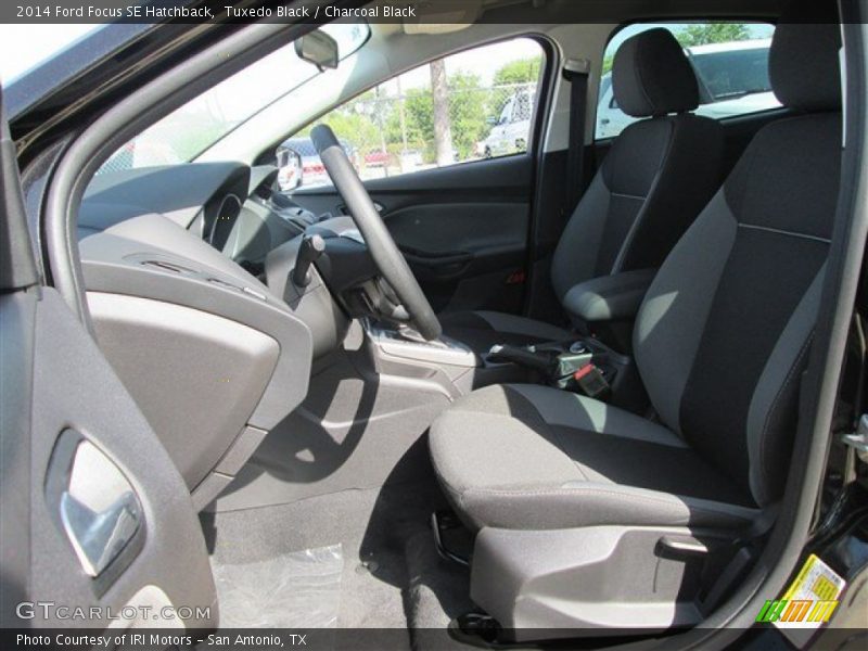 Tuxedo Black / Charcoal Black 2014 Ford Focus SE Hatchback