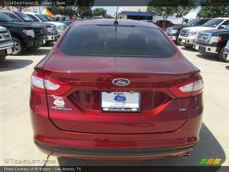 Sunset / Dune 2014 Ford Fusion SE