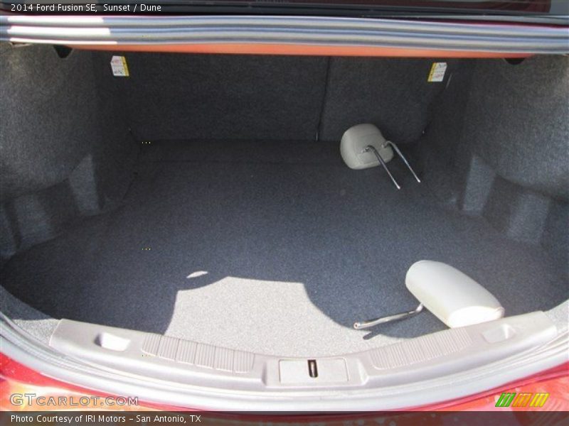  2014 Fusion SE Trunk
