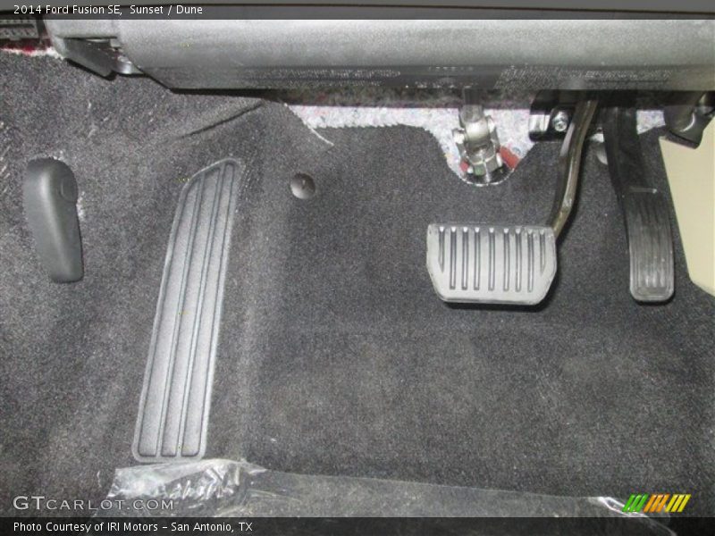 Controls of 2014 Fusion SE