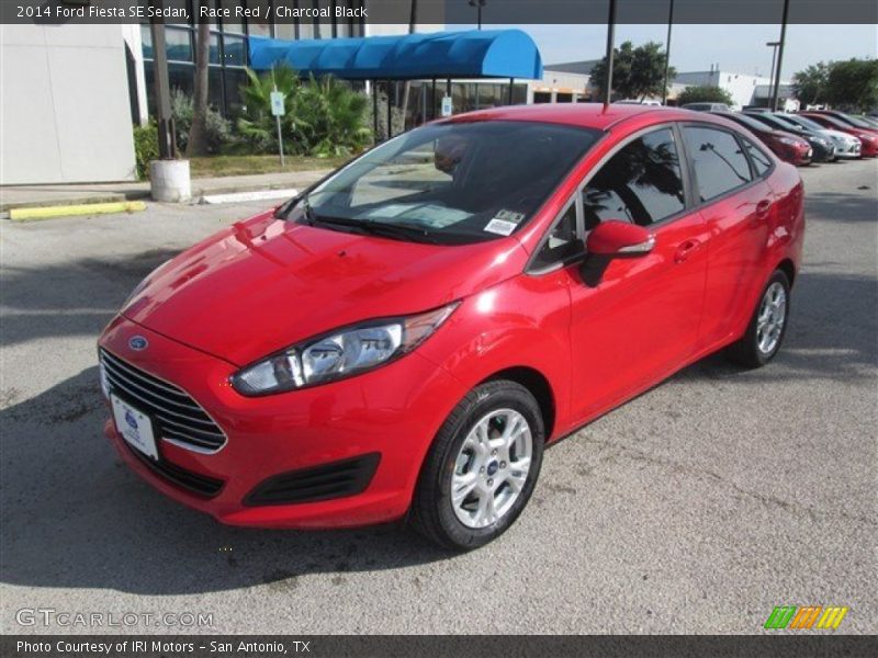 Race Red / Charcoal Black 2014 Ford Fiesta SE Sedan