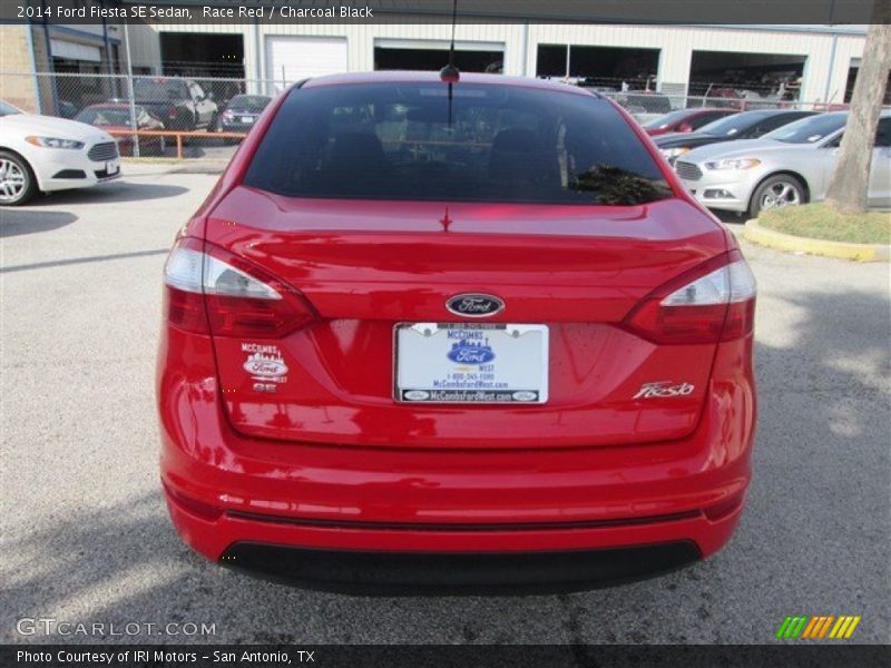 Race Red / Charcoal Black 2014 Ford Fiesta SE Sedan