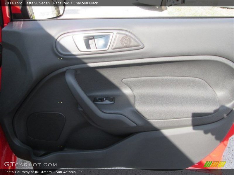 Race Red / Charcoal Black 2014 Ford Fiesta SE Sedan
