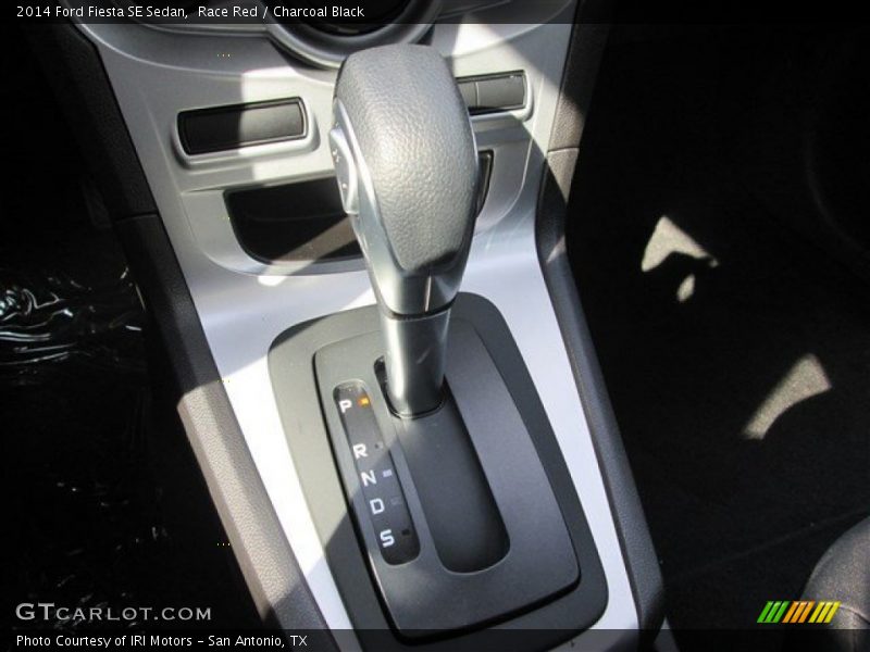 Race Red / Charcoal Black 2014 Ford Fiesta SE Sedan