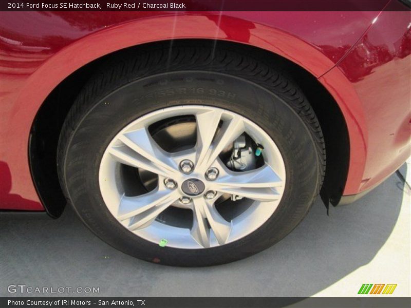  2014 Focus SE Hatchback Wheel