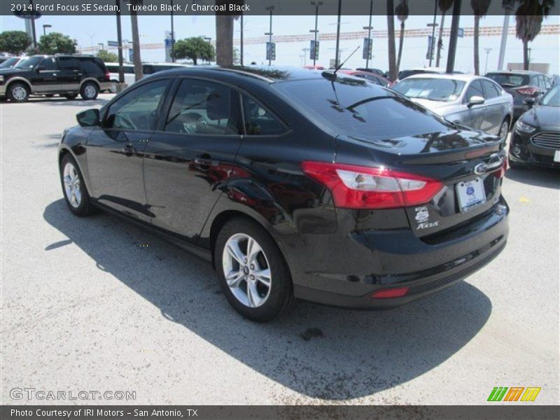 Tuxedo Black / Charcoal Black 2014 Ford Focus SE Sedan