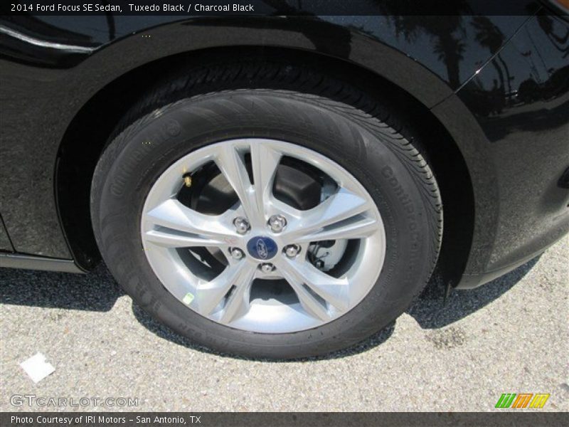 Tuxedo Black / Charcoal Black 2014 Ford Focus SE Sedan