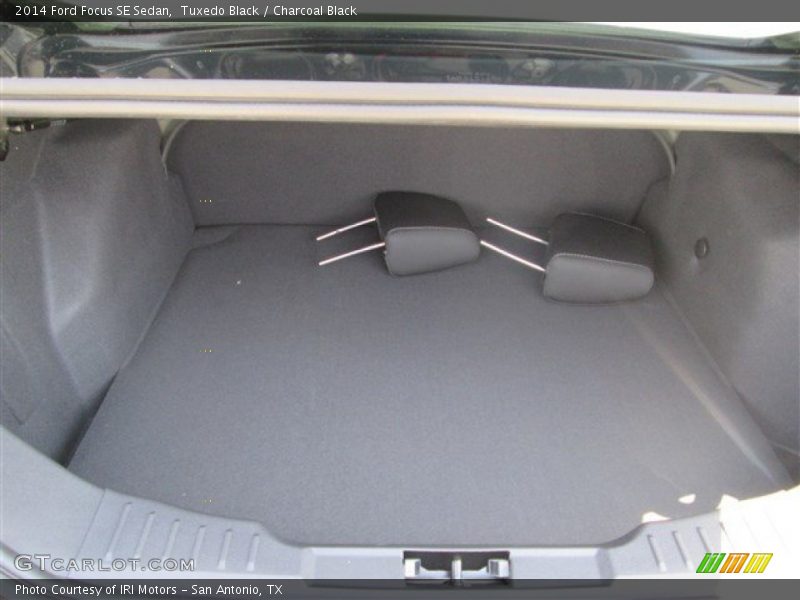 Tuxedo Black / Charcoal Black 2014 Ford Focus SE Sedan