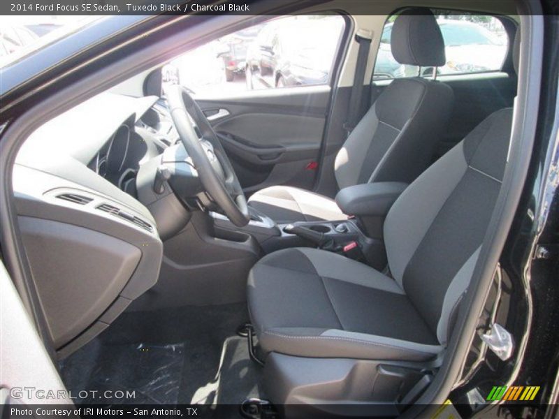 Tuxedo Black / Charcoal Black 2014 Ford Focus SE Sedan