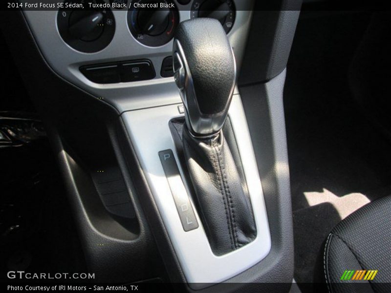 Tuxedo Black / Charcoal Black 2014 Ford Focus SE Sedan