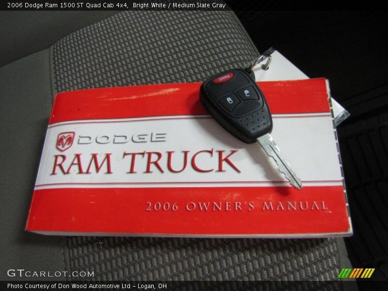 Bright White / Medium Slate Gray 2006 Dodge Ram 1500 ST Quad Cab 4x4