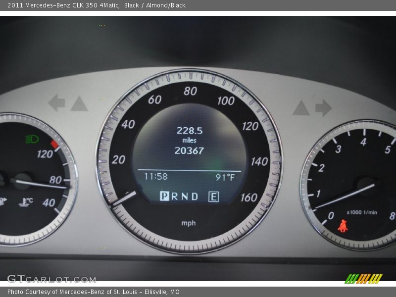  2011 GLK 350 4Matic 350 4Matic Gauges