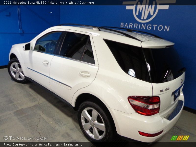 Arctic White / Cashmere 2011 Mercedes-Benz ML 350 4Matic