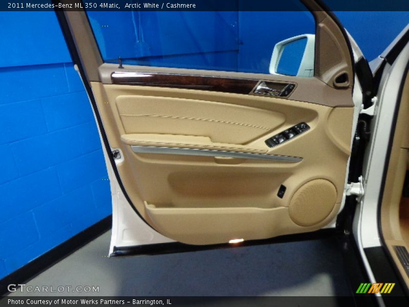 Arctic White / Cashmere 2011 Mercedes-Benz ML 350 4Matic