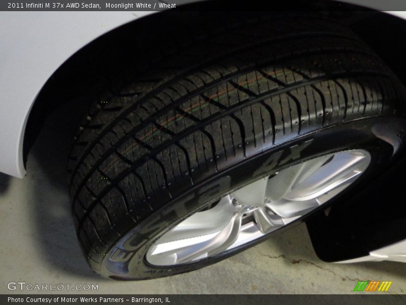 Moonlight White / Wheat 2011 Infiniti M 37x AWD Sedan