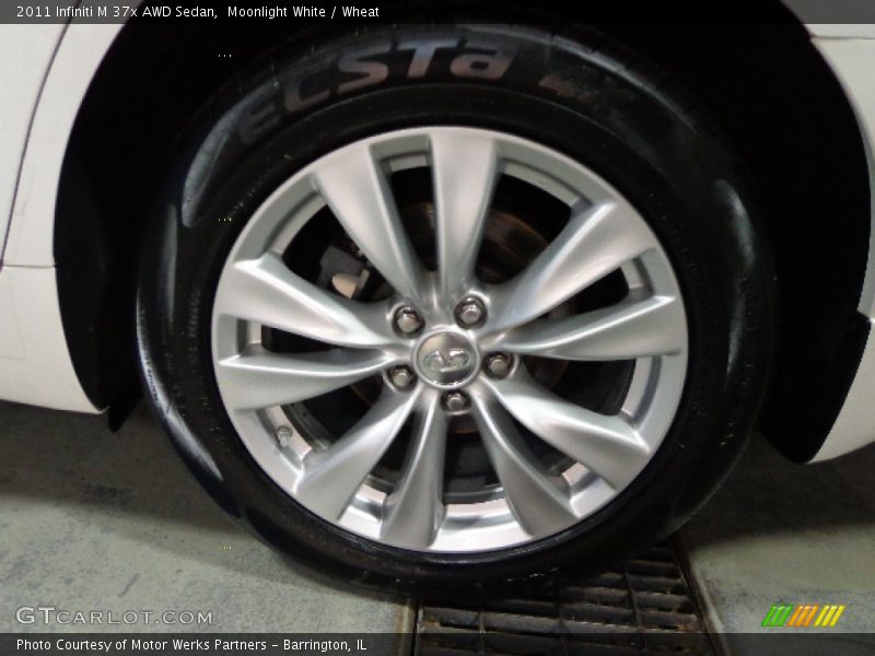 Moonlight White / Wheat 2011 Infiniti M 37x AWD Sedan