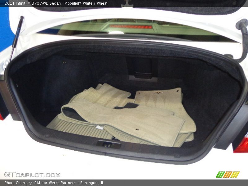 Moonlight White / Wheat 2011 Infiniti M 37x AWD Sedan