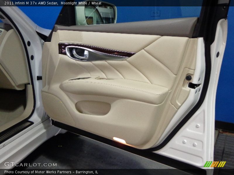 Moonlight White / Wheat 2011 Infiniti M 37x AWD Sedan