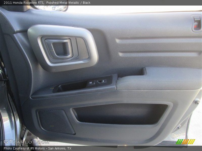 Polished Metal Metallic / Black 2011 Honda Ridgeline RTS