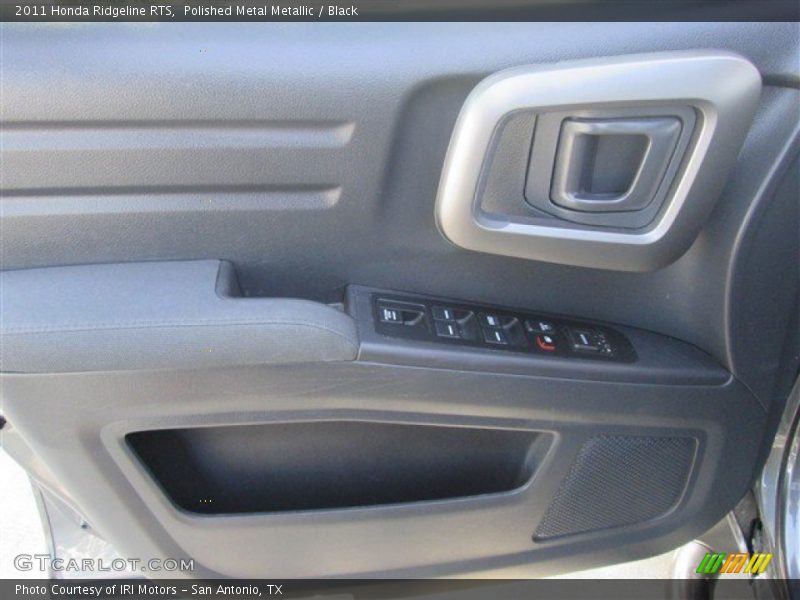 Polished Metal Metallic / Black 2011 Honda Ridgeline RTS